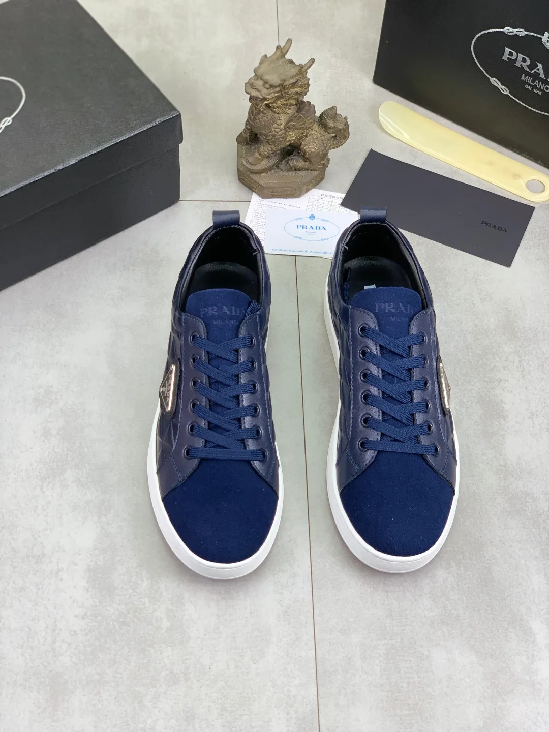 Men's Men's Shoes💰P420💰[New Style] The latest classic model of high-quality PRADA breathable and comfortable men's shoes has been launched on the official website, 1:1 replica, synchronized in Hong Kong, and on the same catwalk; all made of calfskin with breathable mesh fabric ➕Imported soft Soft and comfortable sheepskin lining, 🍡🍡original rubber outsole is non-slip and wear-resistant; comfortable to wear, attractive style, fine workmanship, and simple and neat shoe last, showing a man's courage and toughness, 👍Size: 39-44 2️⃣Color🉑️Choose